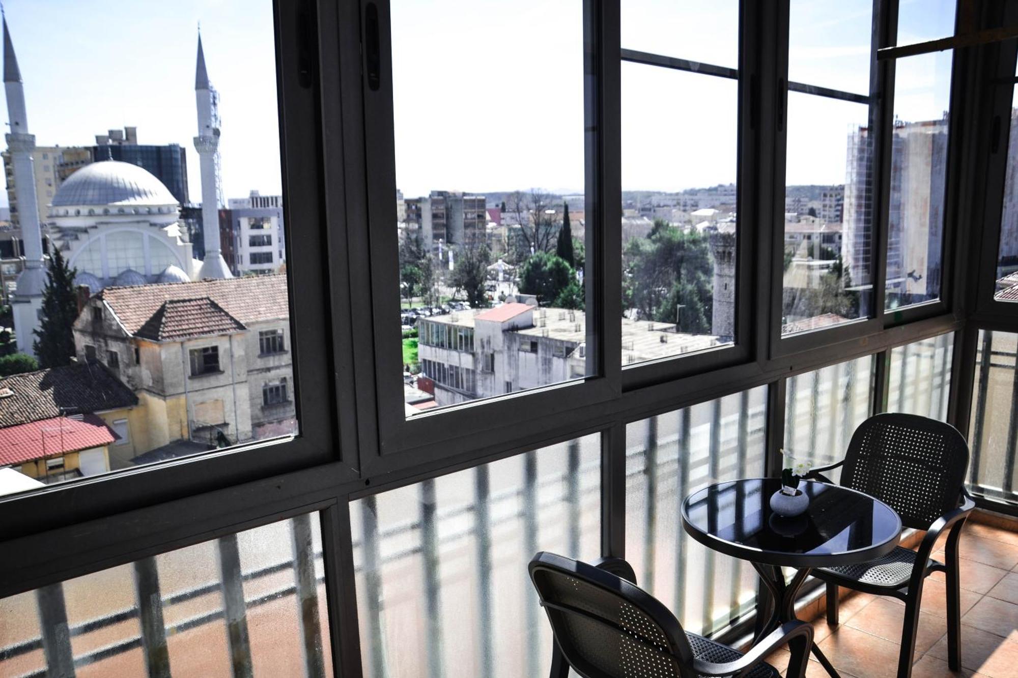 Horizont Apart-Hotel Шкодер Экстерьер фото